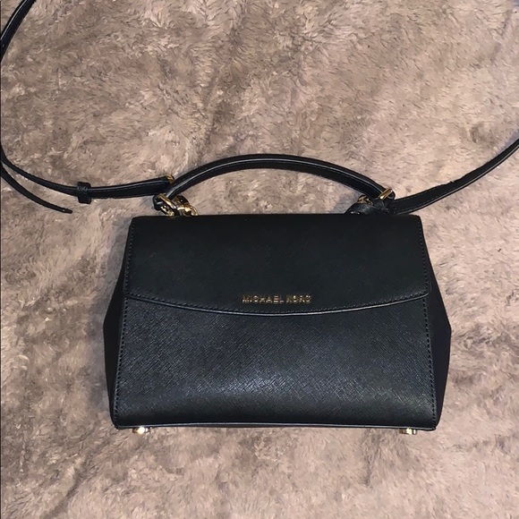 MK HAND BAG - Picture 1 of 1